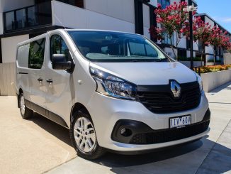 renault trafic crew van