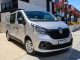 renault trafic crew van