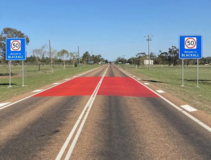 QLD TOWNS ROLL OUT THE 'RED CARPET' | Truck & Bus News